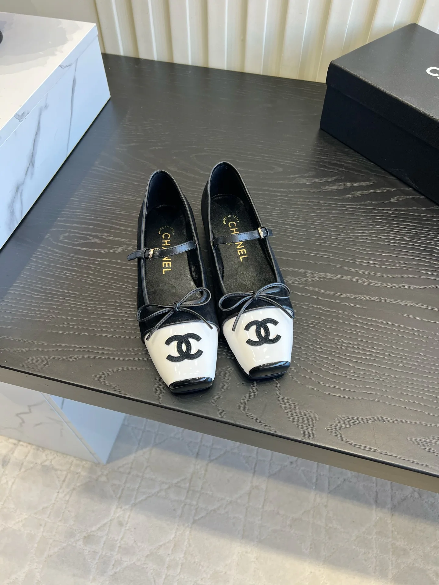 Туфли Женские Chanel 19075357