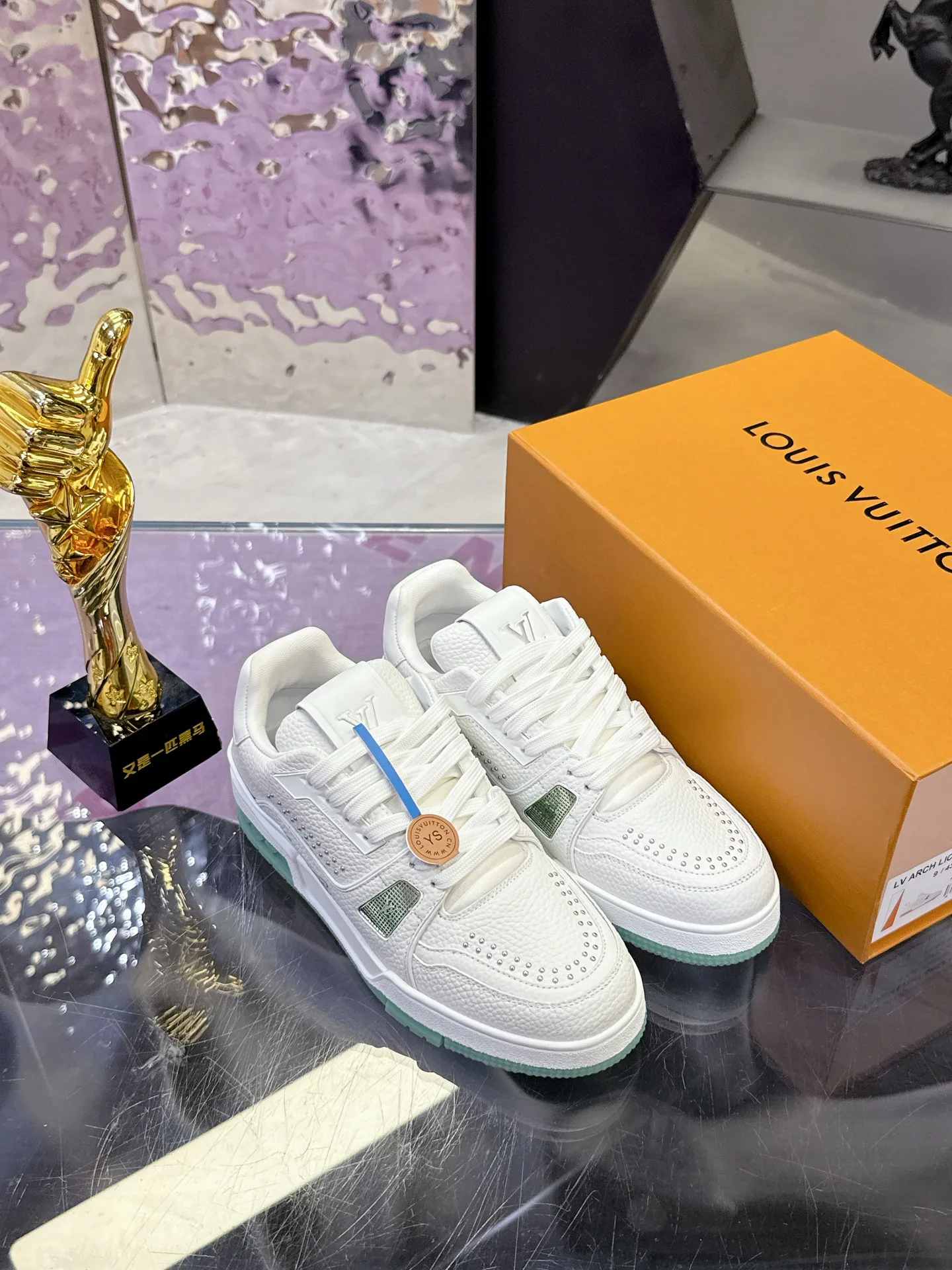 Кроссовки Женские Louis Vuitton 5061388