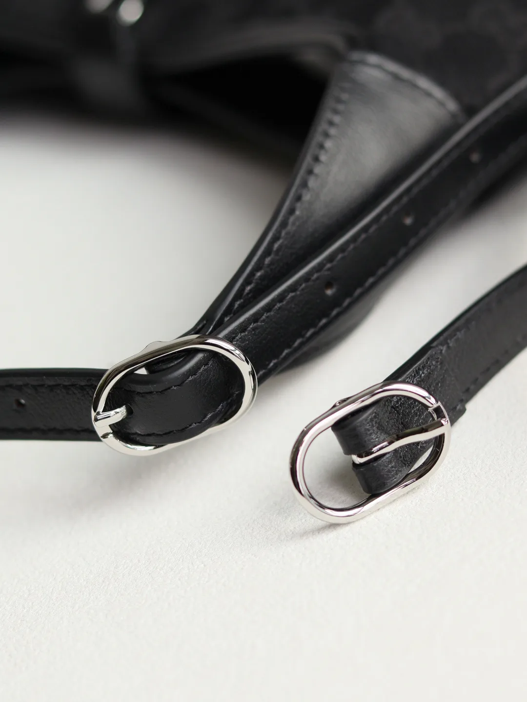 Классические Сумки Женские Gucci 11649339