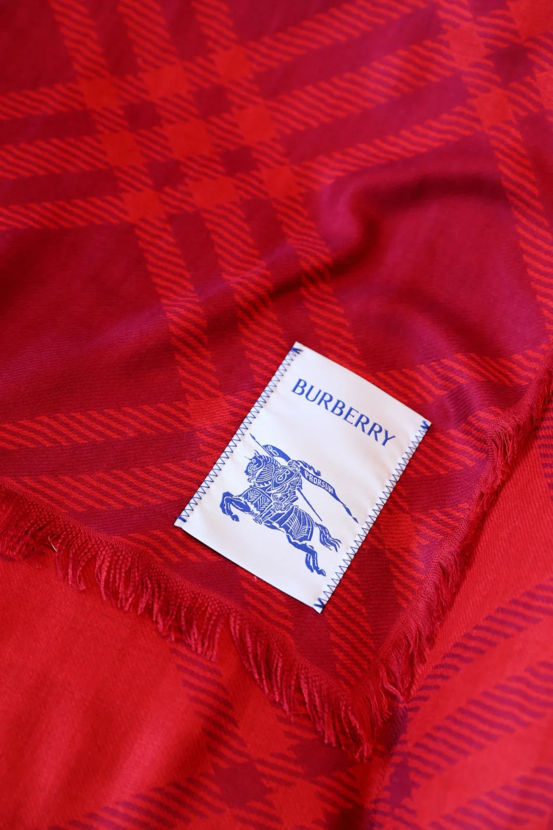 Шарфы Burberry 18419147