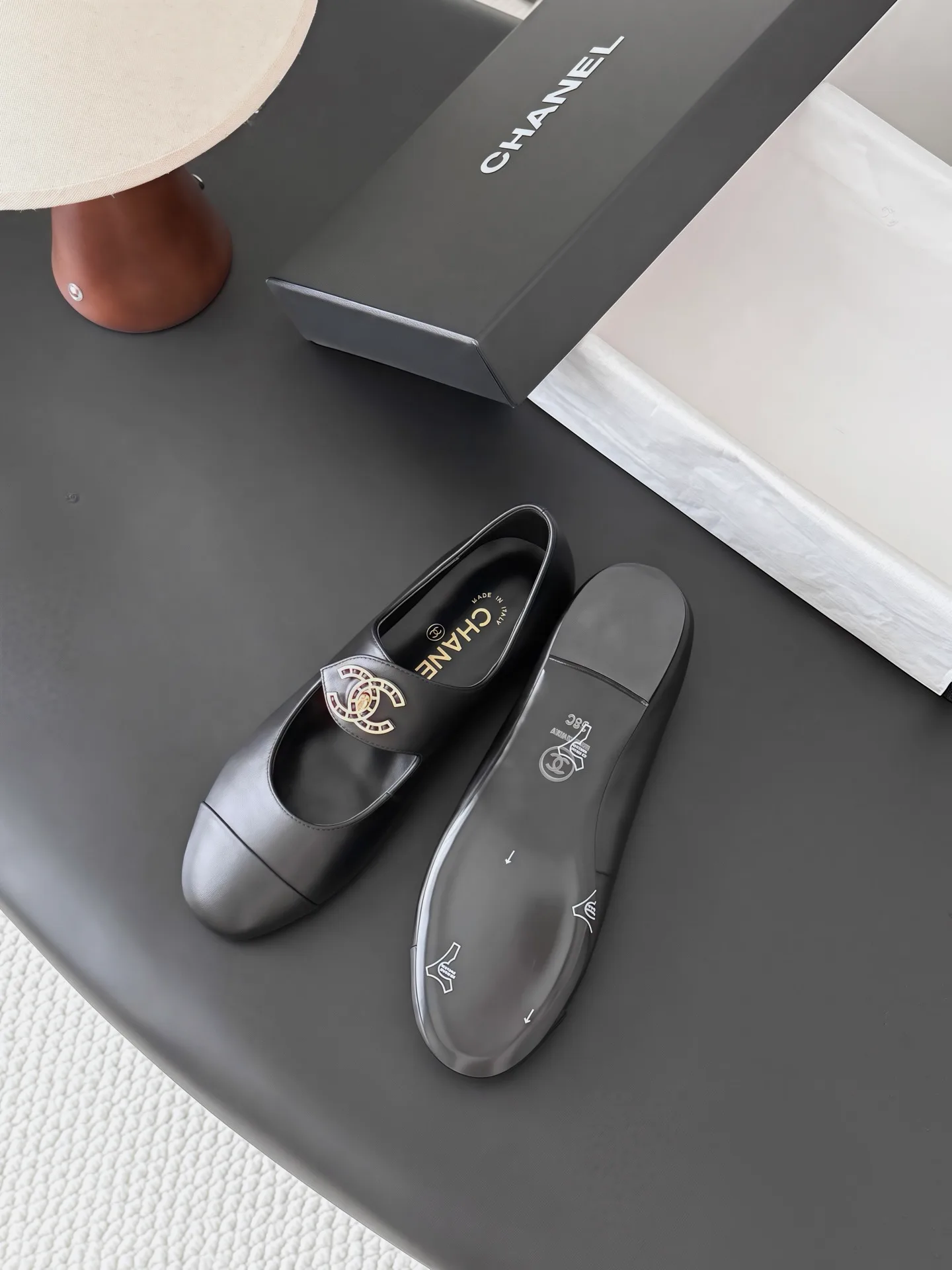 Туфли Женские Chanel 17968755