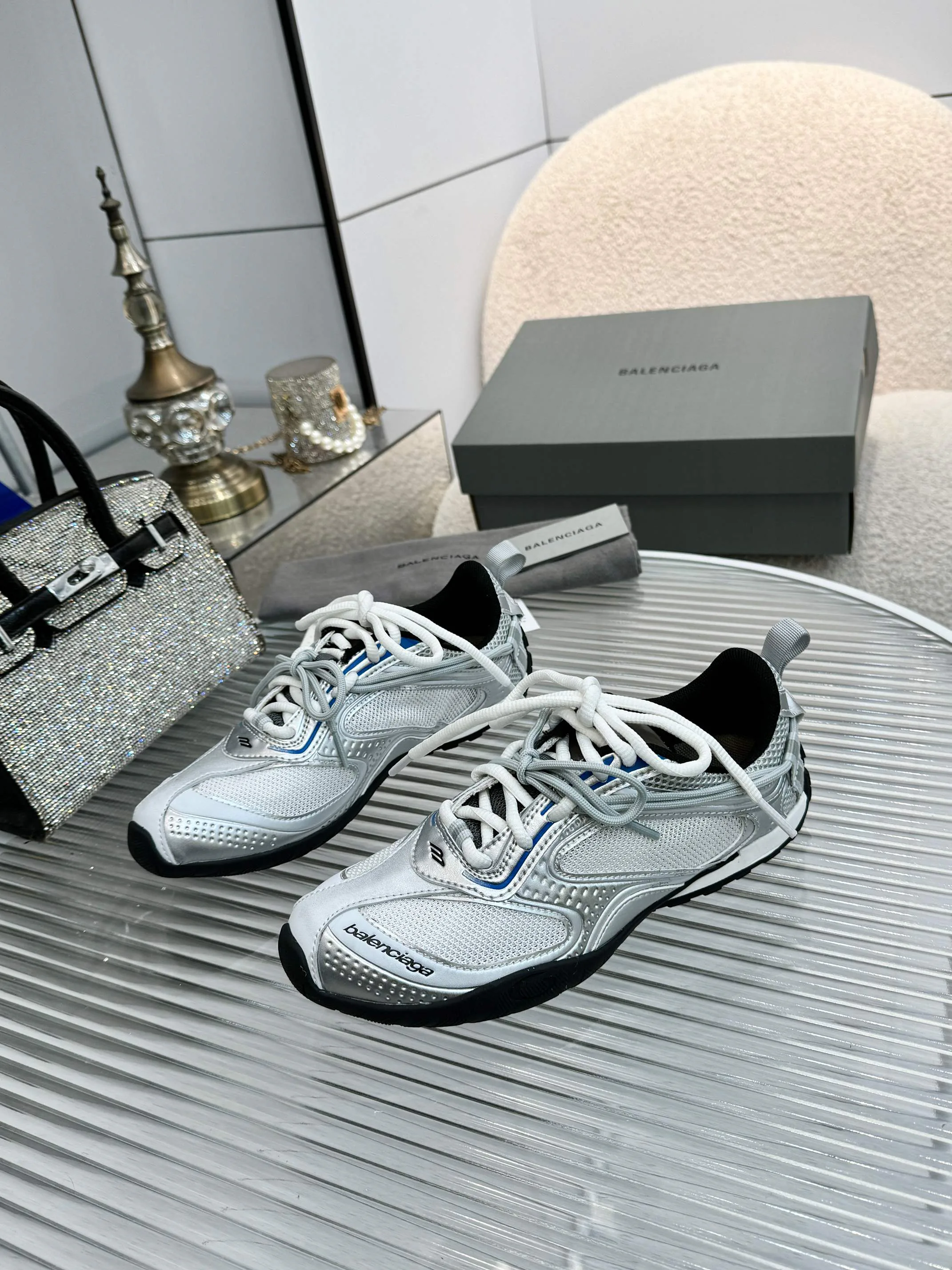 Кроссовки Женские Balenciaga 14800129