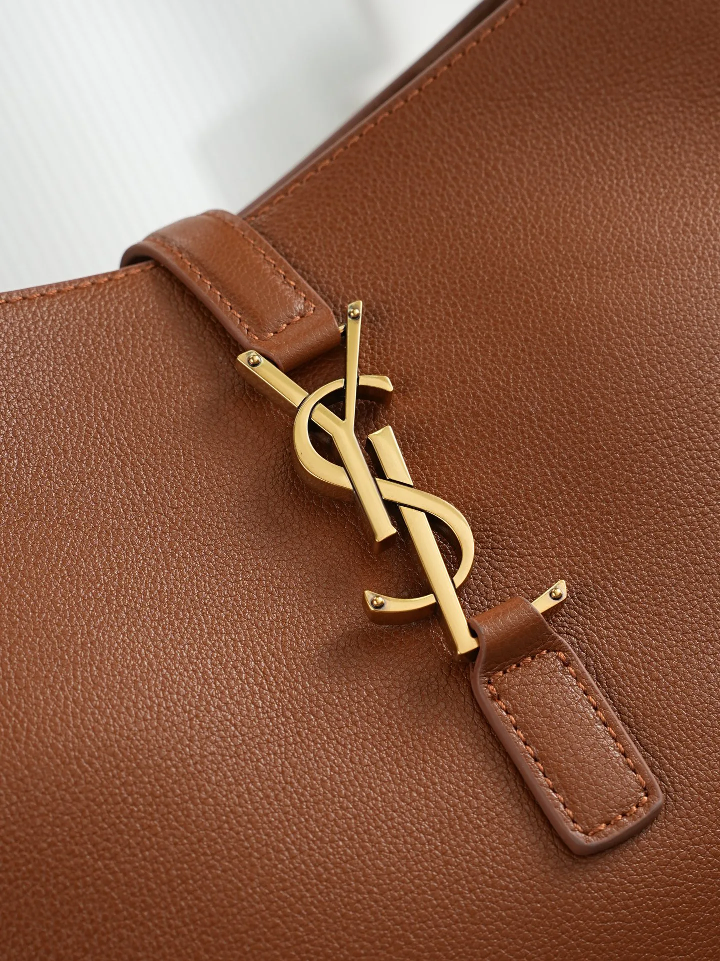 Классические Сумки Женские Saint Laurent 18004331