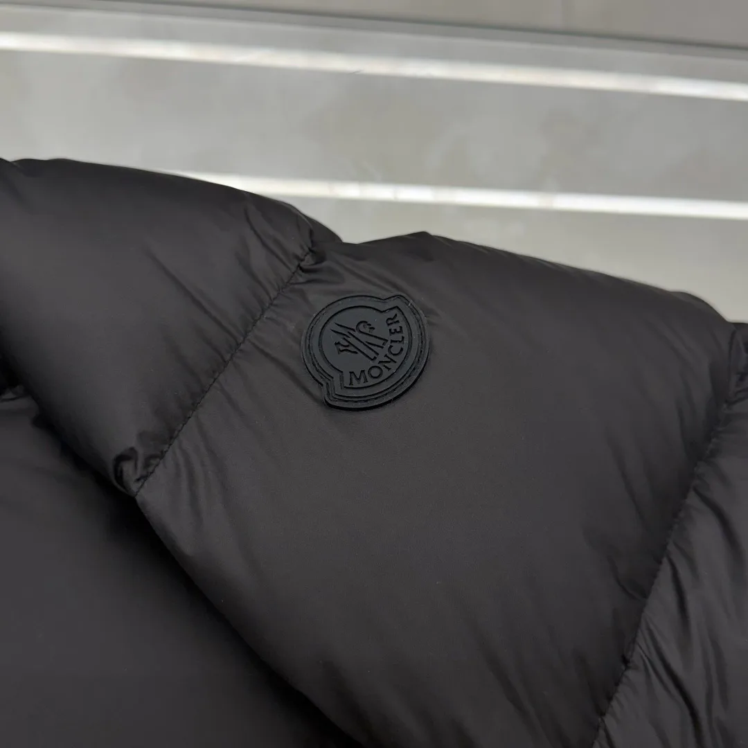 Куртки И Пуховики Мужские Moncler 17391898