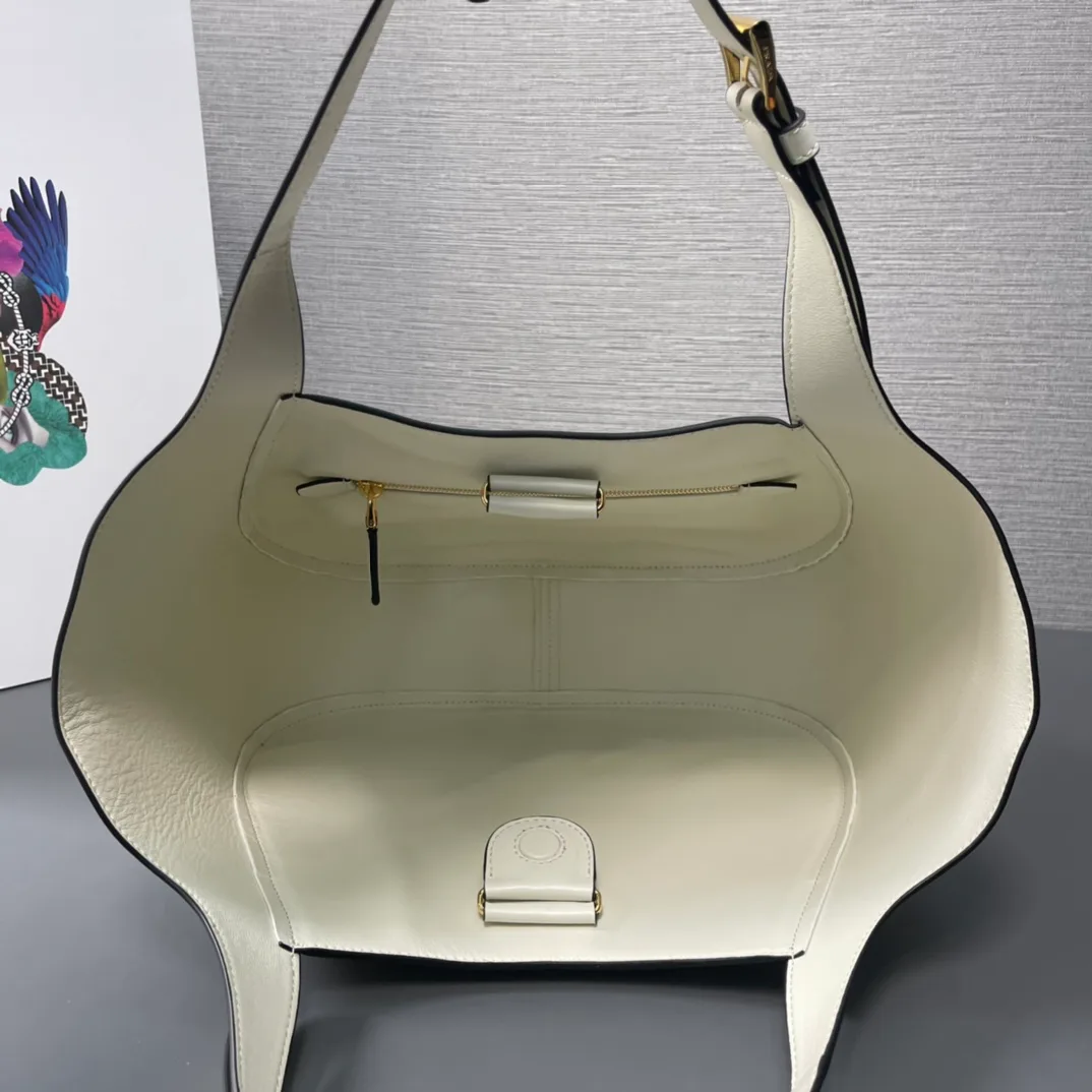 Классические Сумки Женские Prada 9029