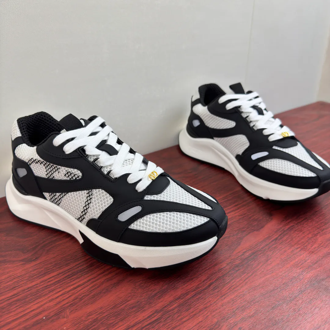 Кроссовки Мужские Valentino 17457774