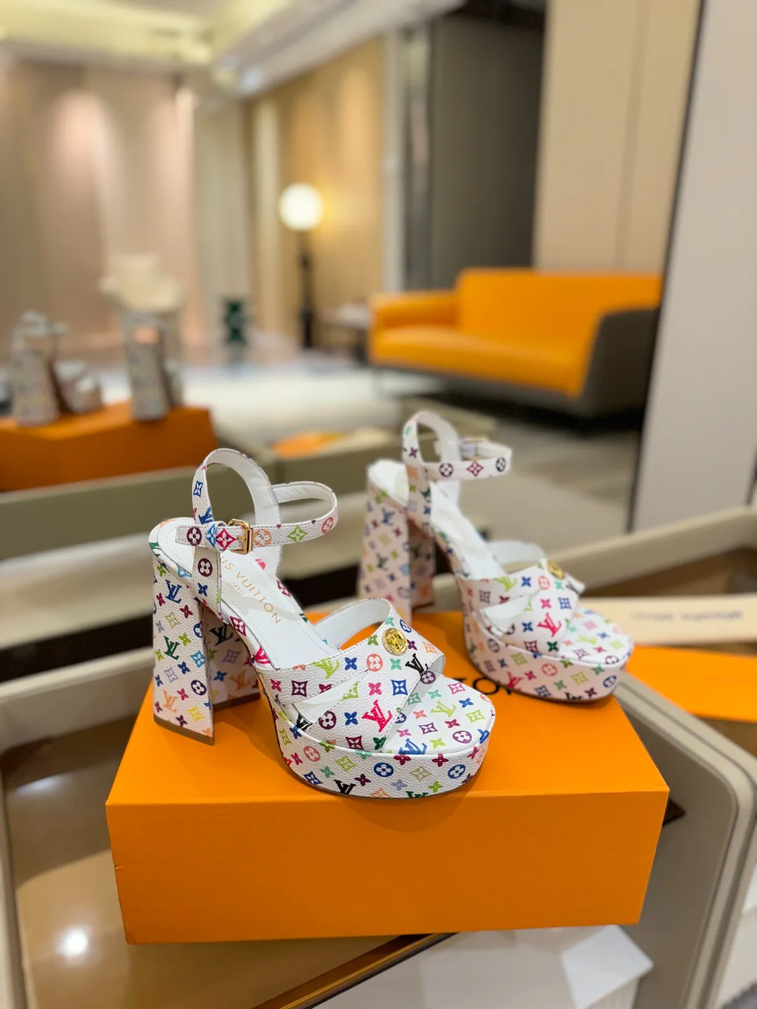 Босоножки Женские Louis Vuitton 10910207