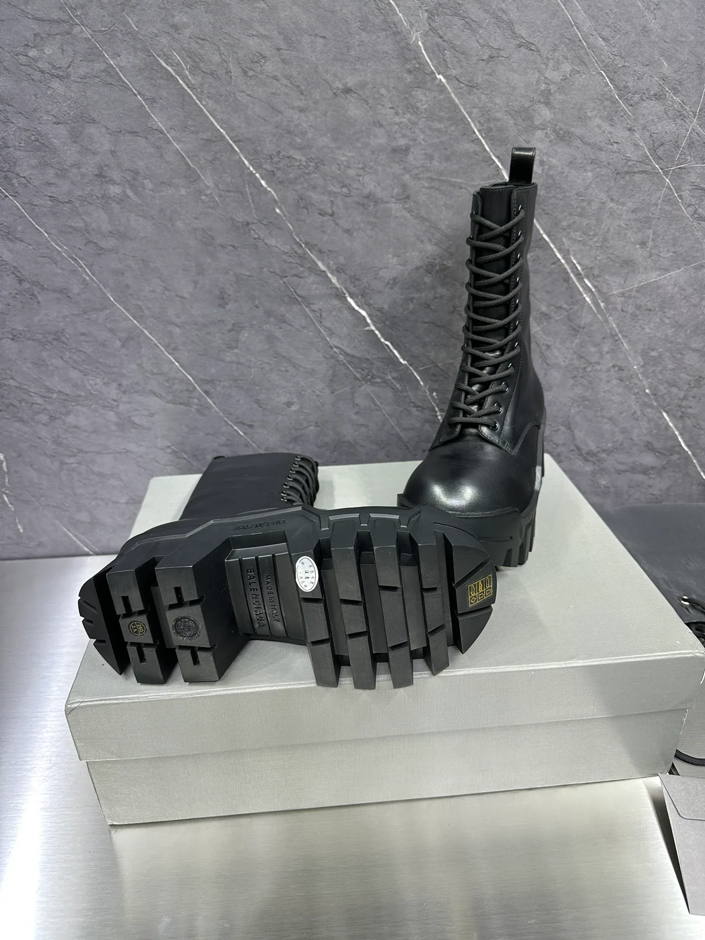 Ботинки Мужские Balenciaga 9664