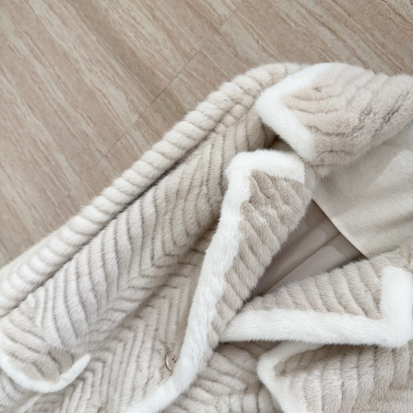 Шубы Женские Fendi 2772770