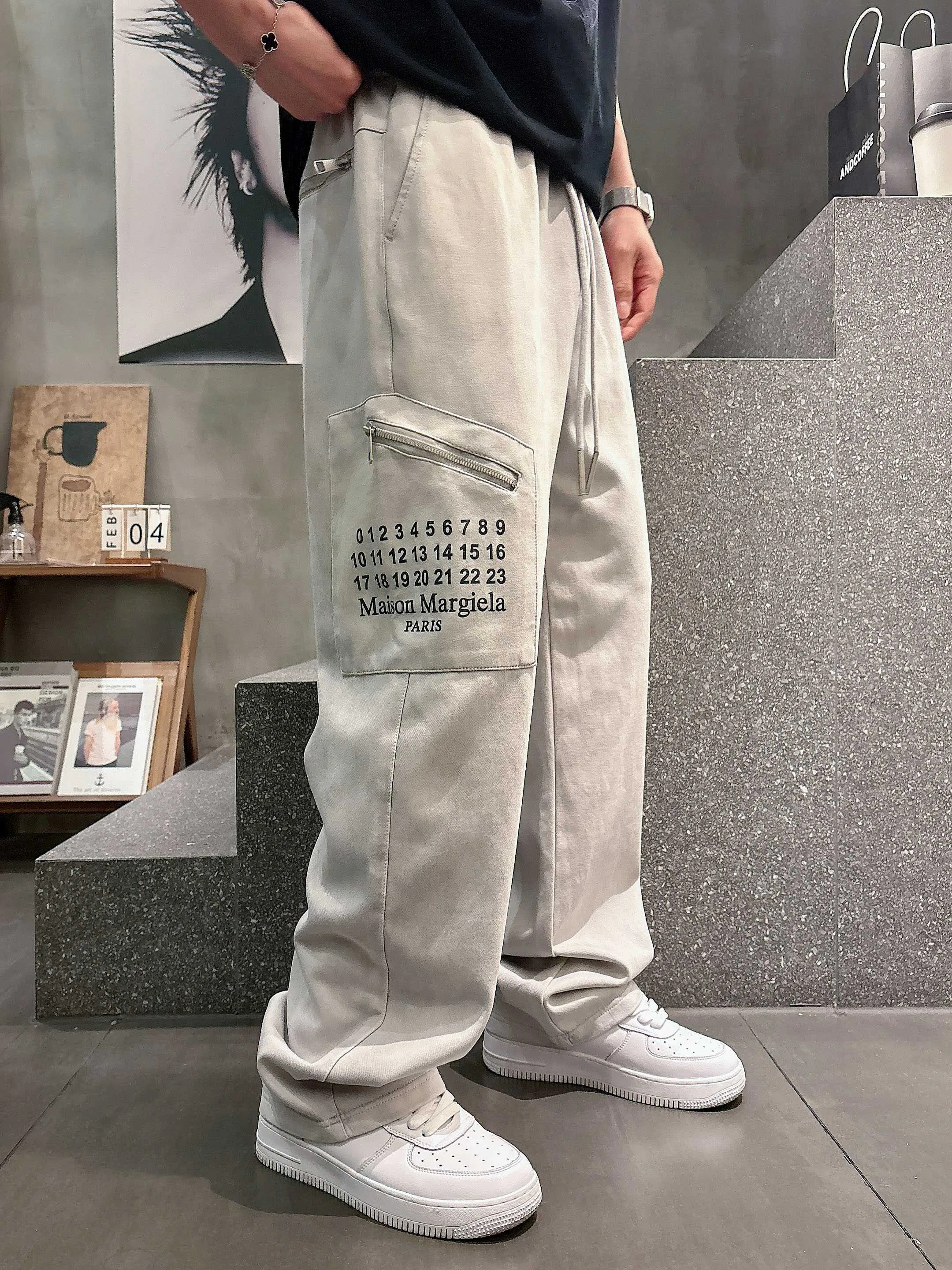 Брюки Мужские Maison Margiela 11421835
