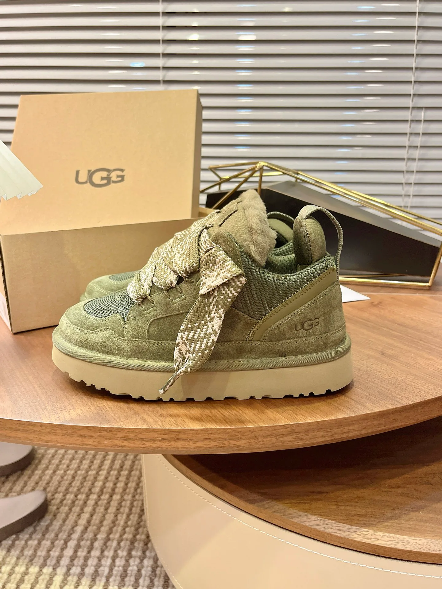 Кроссовки Женские Ugg 79517