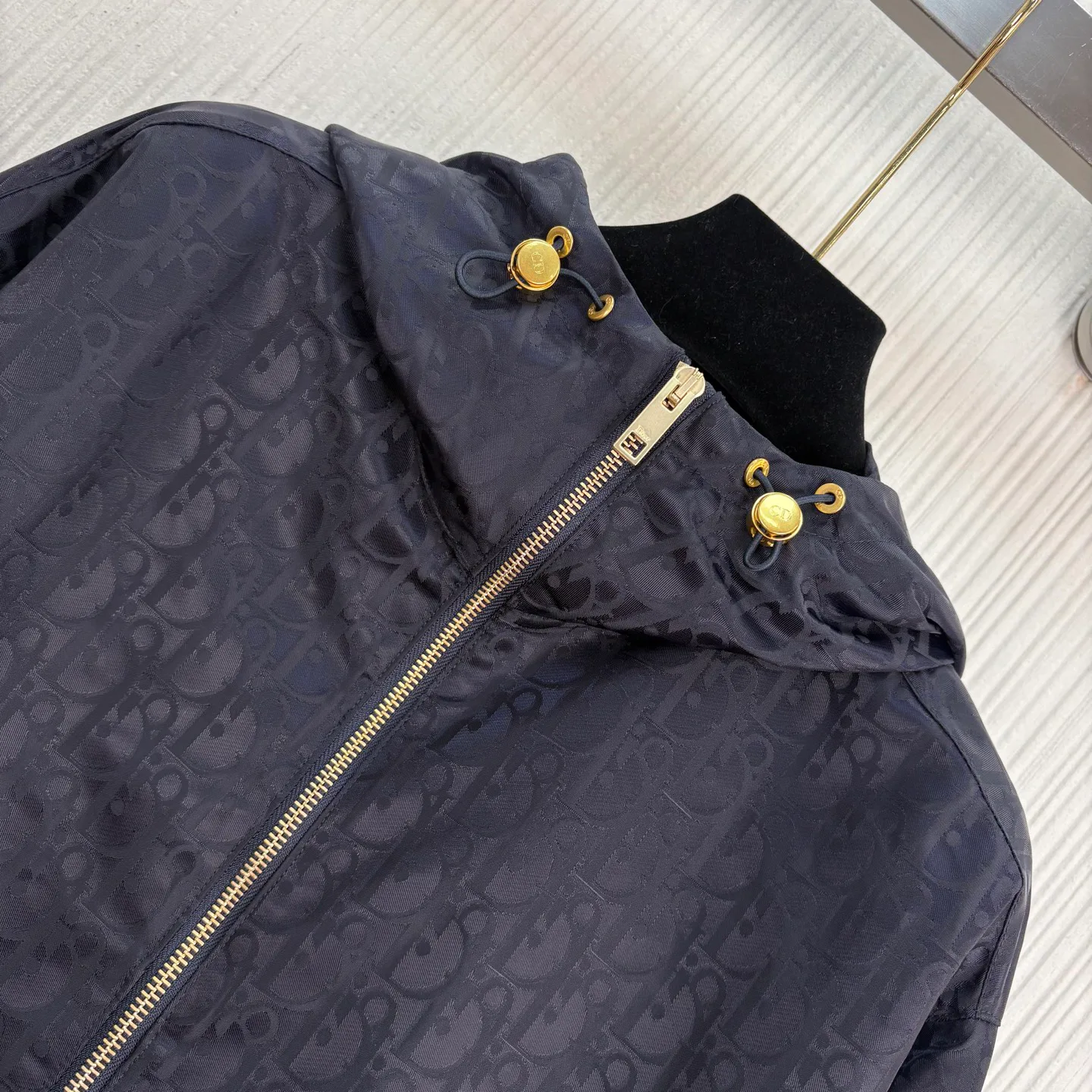 Куртки И Пуховики Женские Christian Dior 12625449