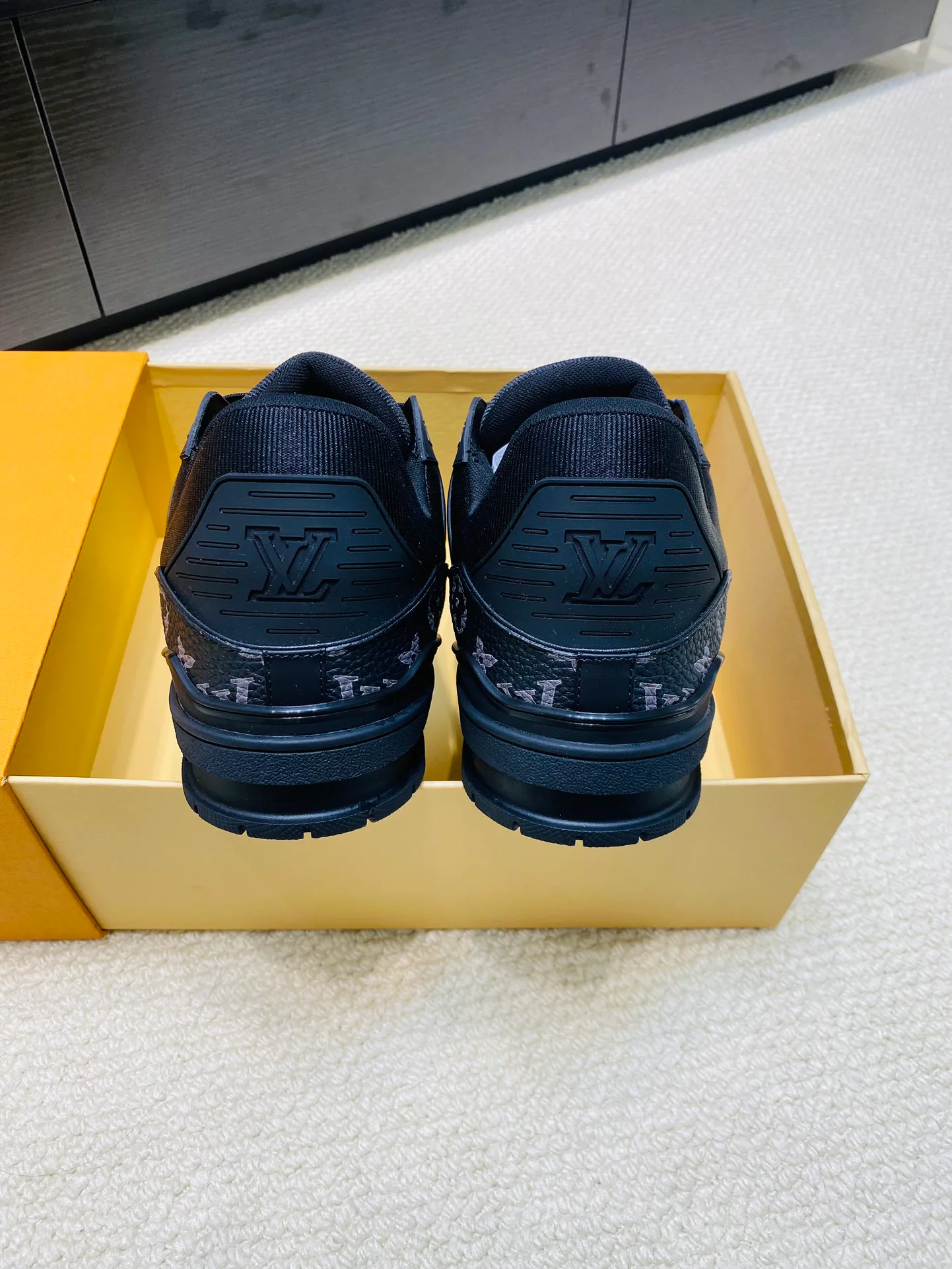 Кроссовки Женские Louis Vuitton 15278