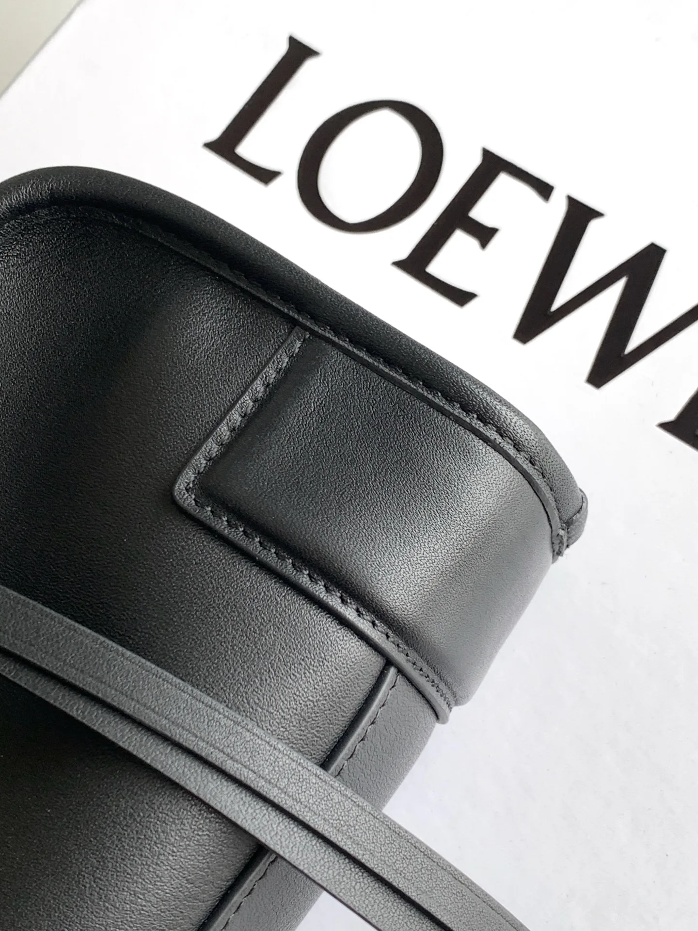 Классические Сумки Женские Loewe 13389846