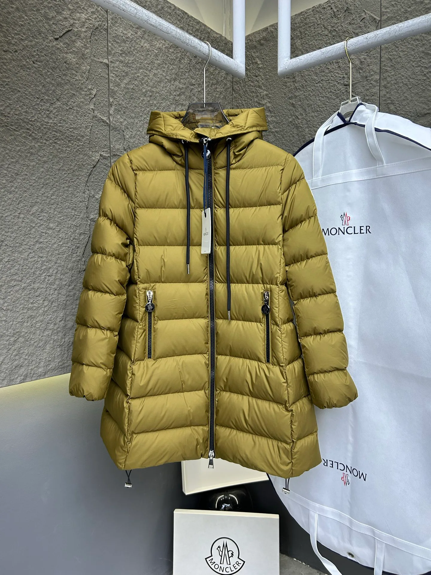 Куртки И Пуховики Женские Moncler 847942