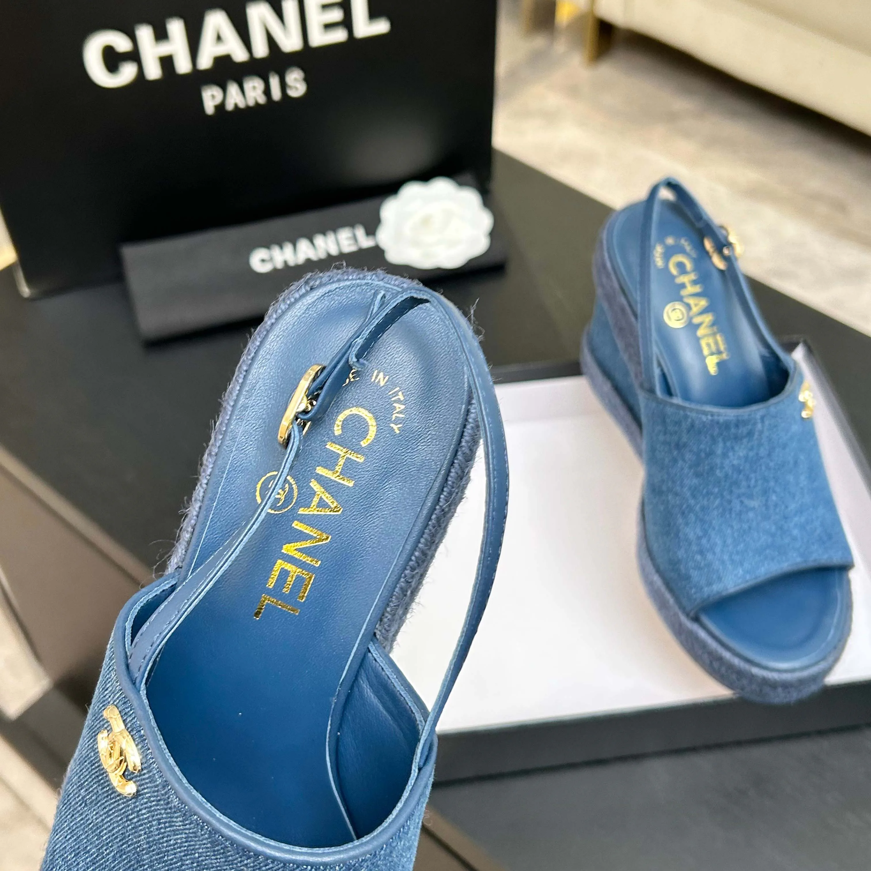 Босоножки Женские Chanel 13224759