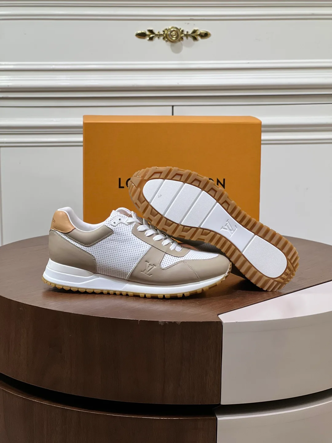Кроссовки Мужские Louis Vuitton 18039346