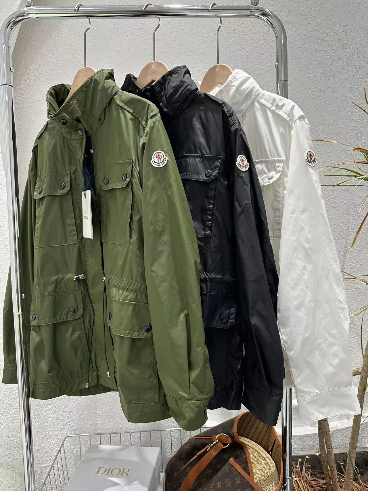 Куртки И Пуховики Женские Moncler 30358