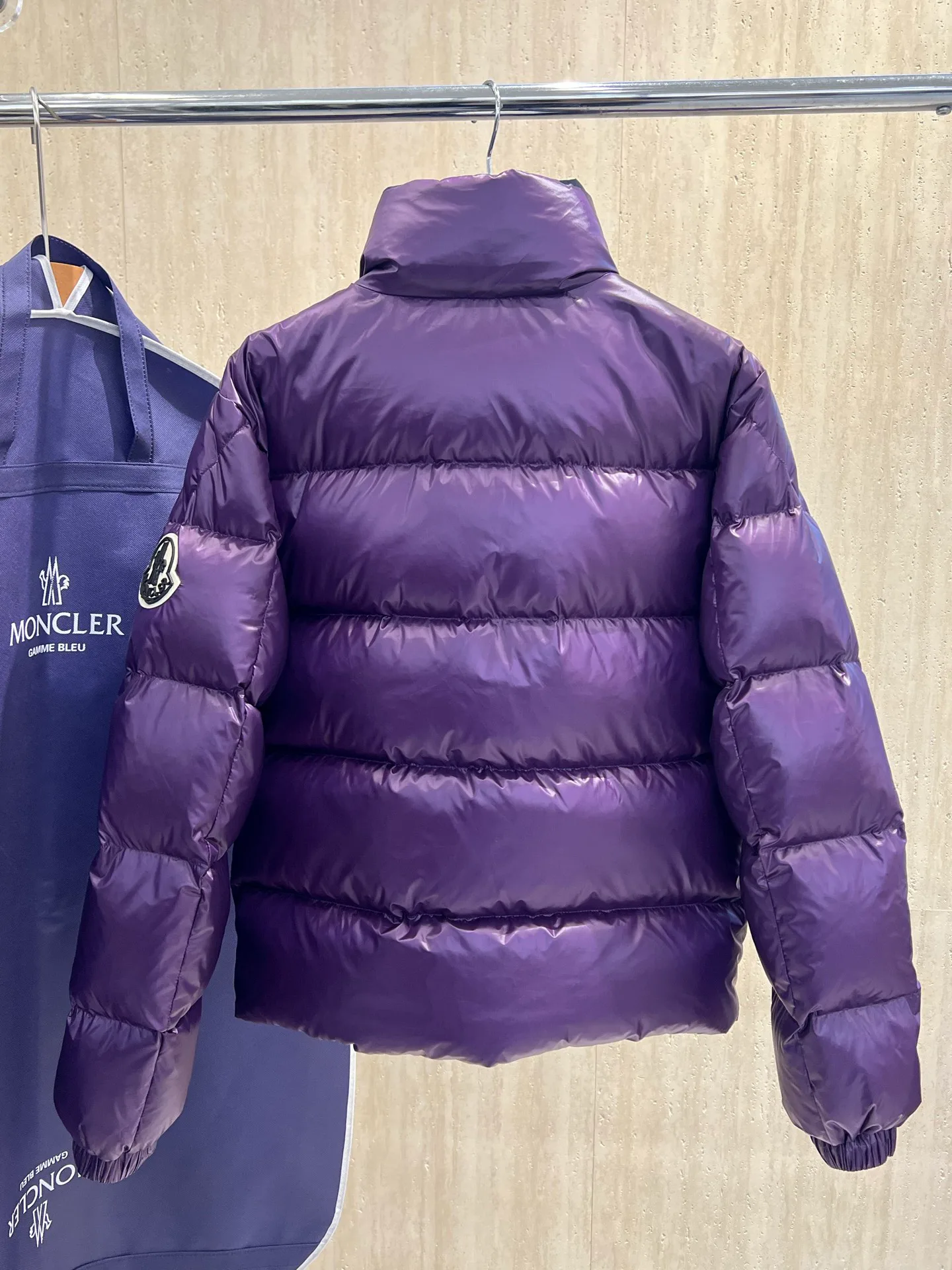 Куртки И Пуховики Женские Moncler 18723413