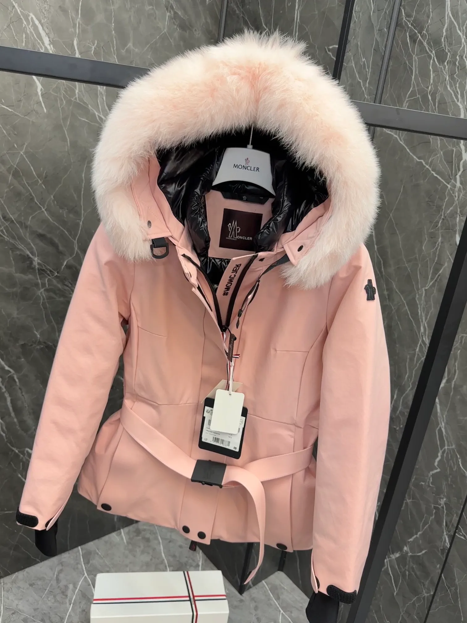Куртки И Пуховики Женские Moncler 18133803