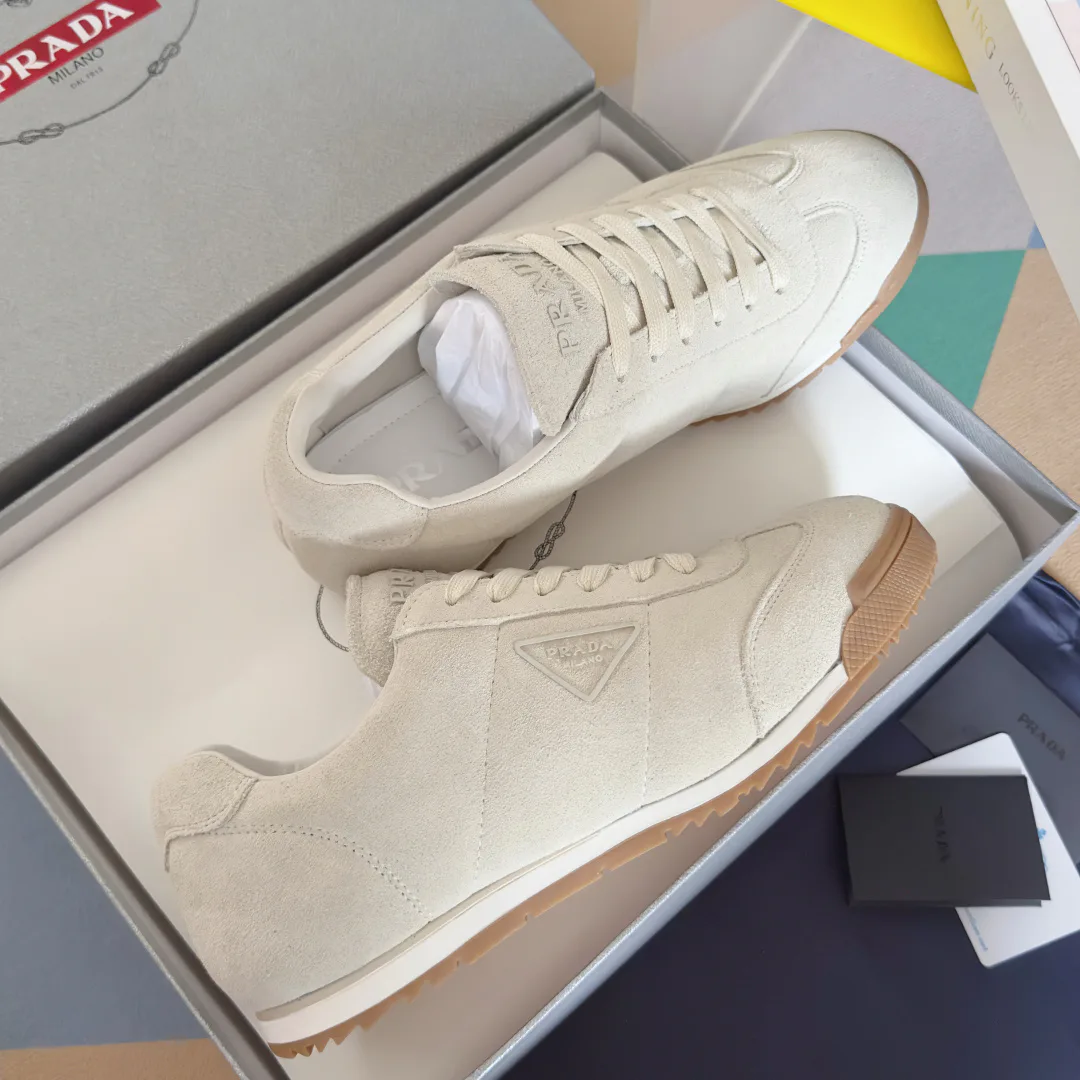 Кроссовки Женские Prada 350802