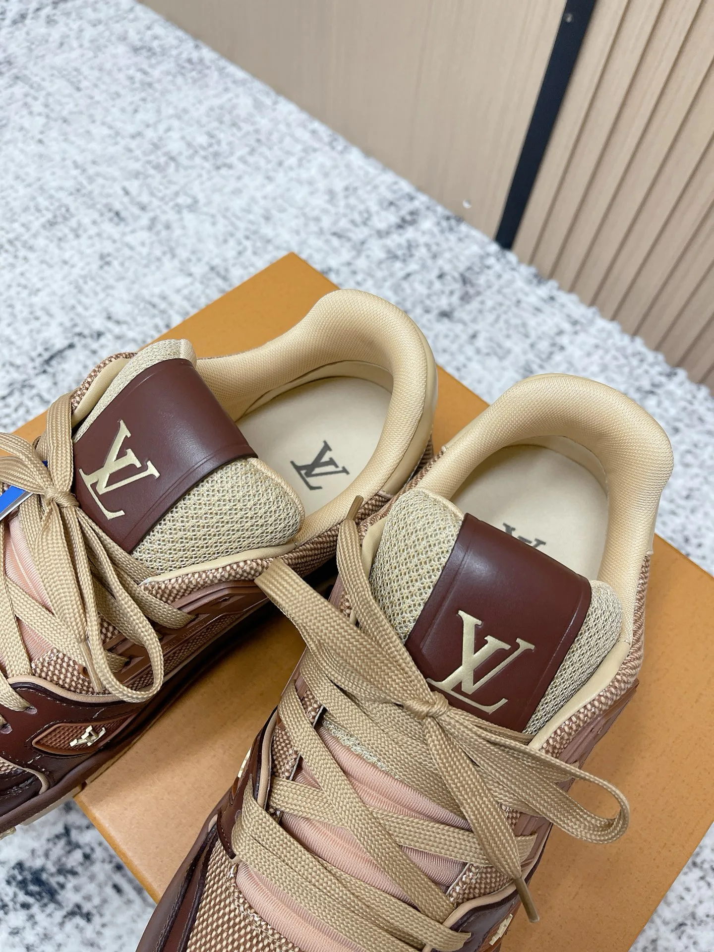 Кроссовки Женские Louis Vuitton 812184
