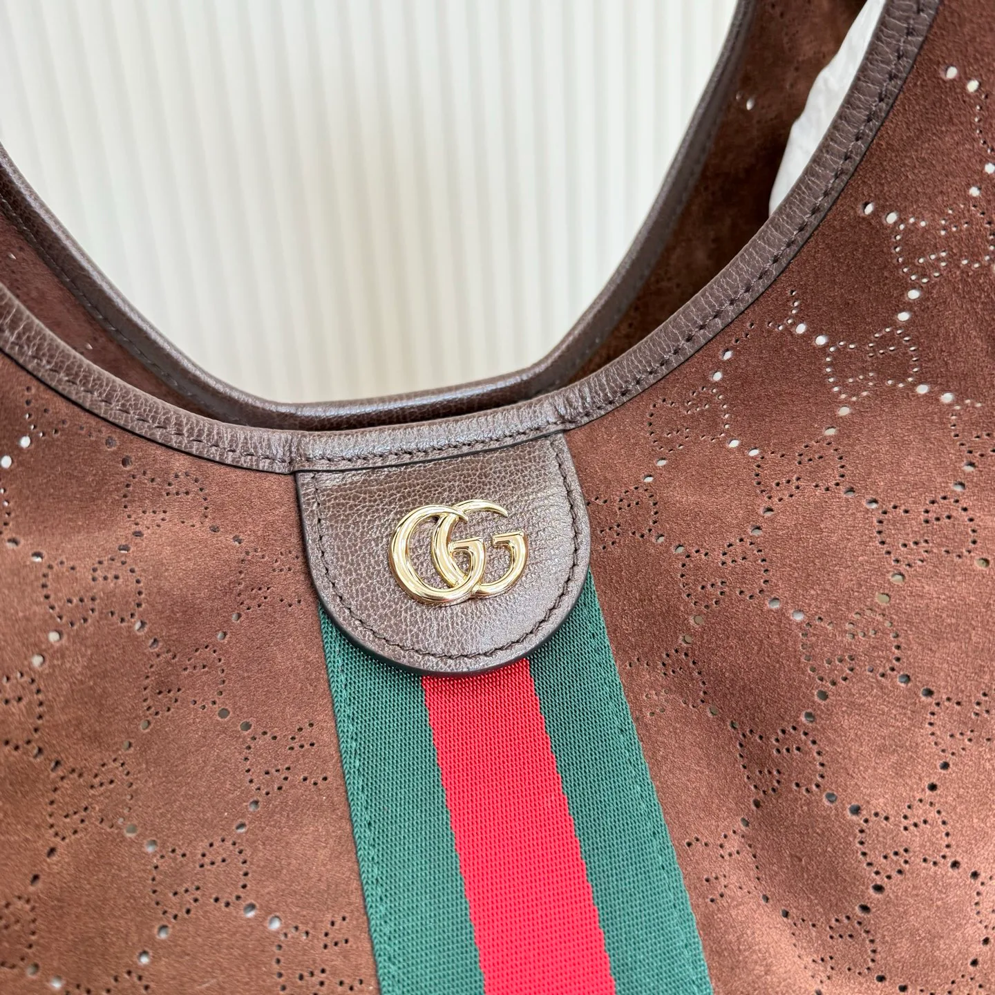 Классические Сумки Женские Gucci 18210735