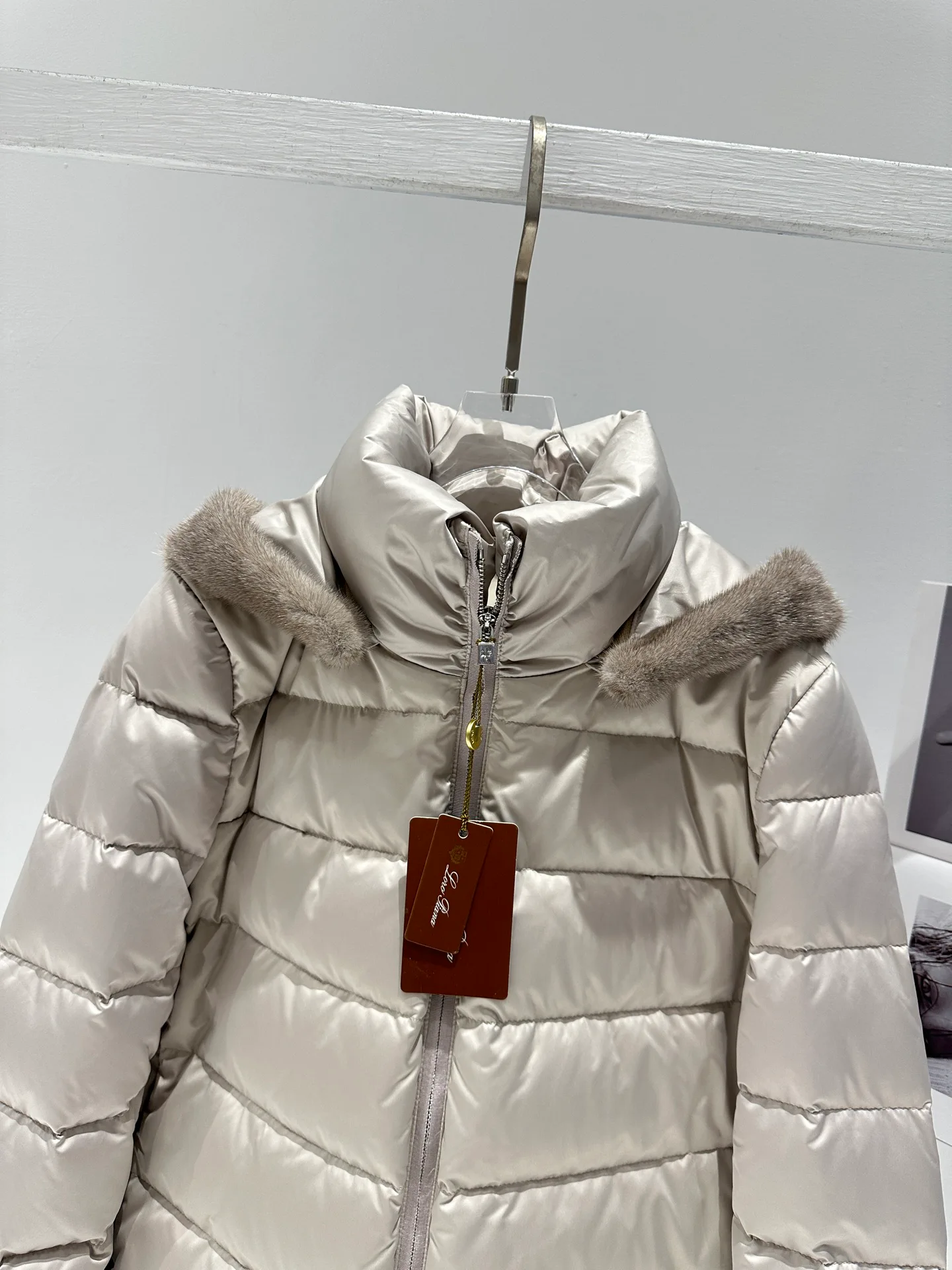 Куртки И Пуховики Женские Loro Piana 1272958