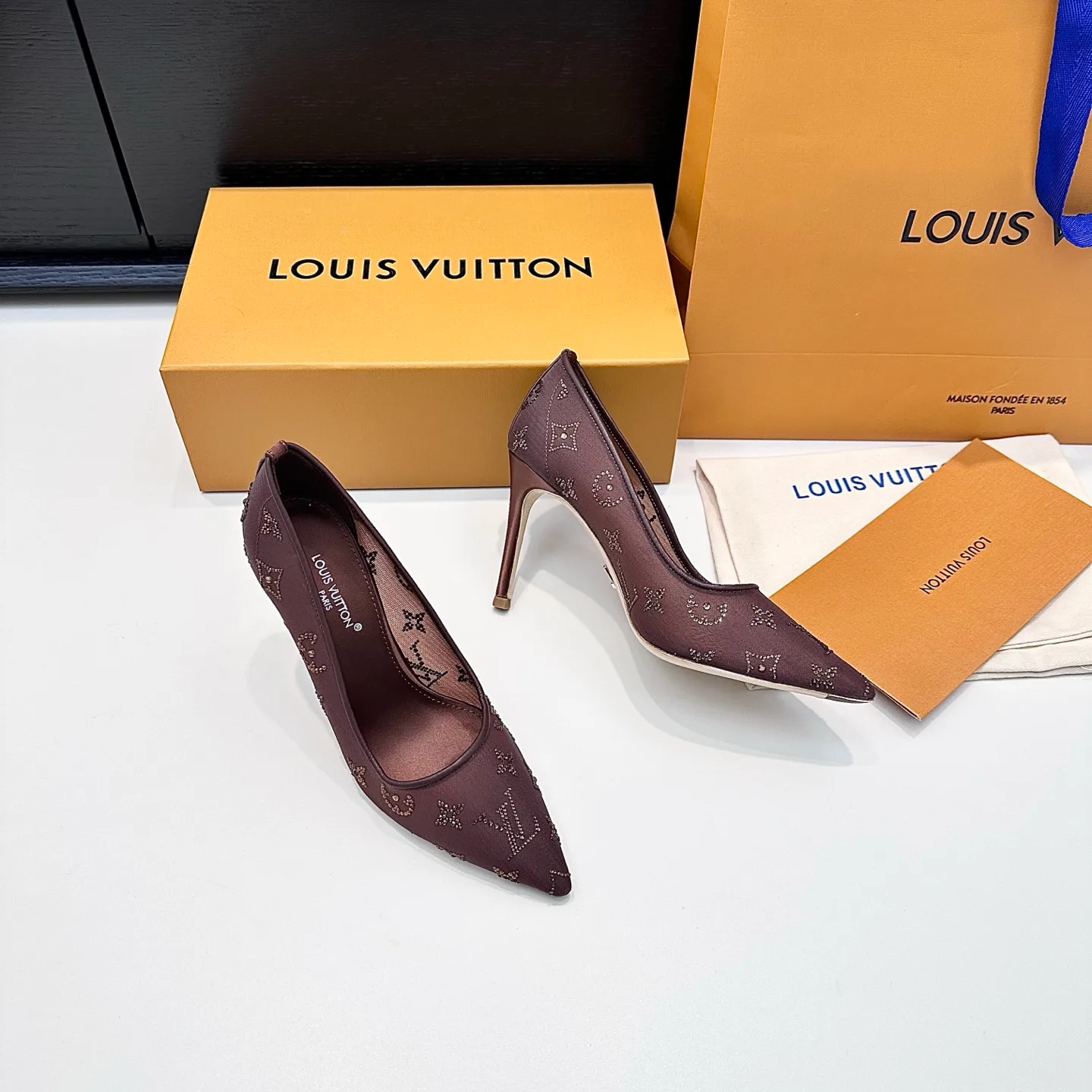 Туфли Женские Louis Vuitton 11419701