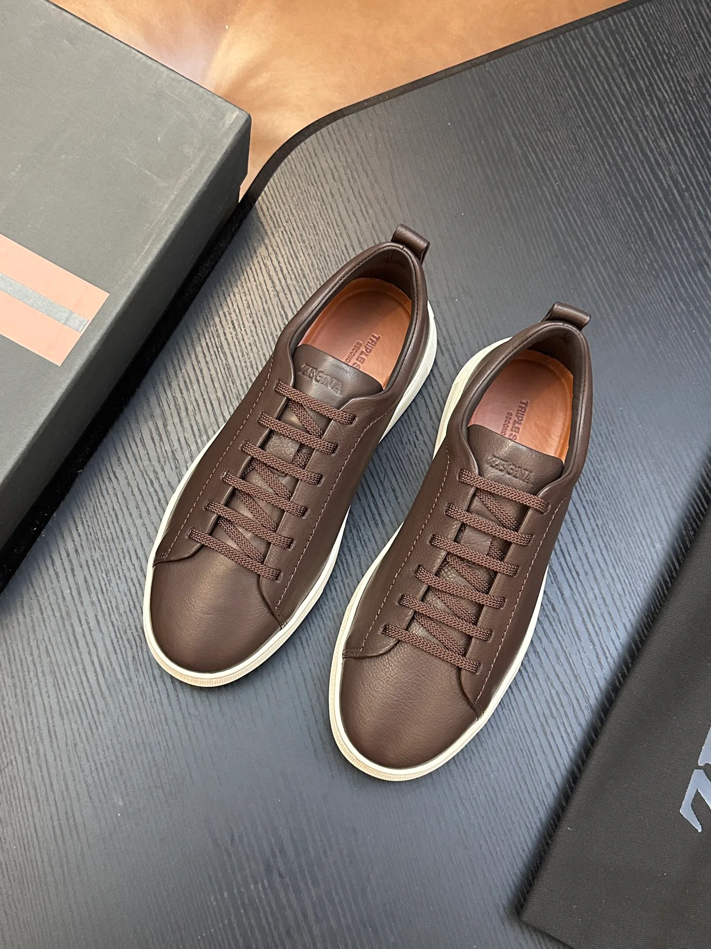 Кроссовки Женские Zegna 18514883