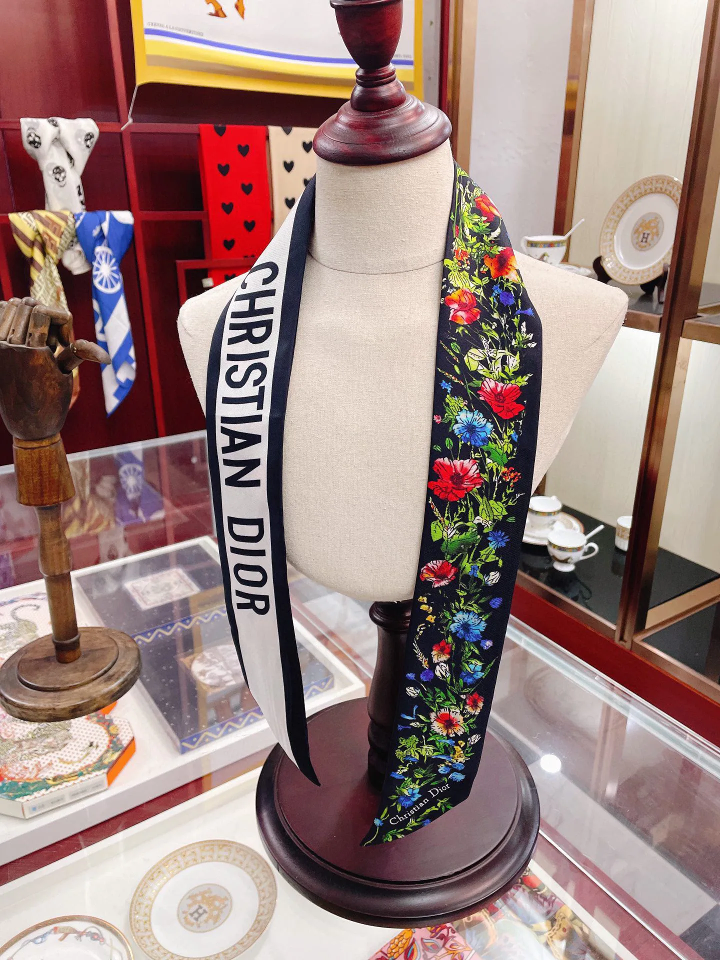 Шарфы Christian Dior 15377