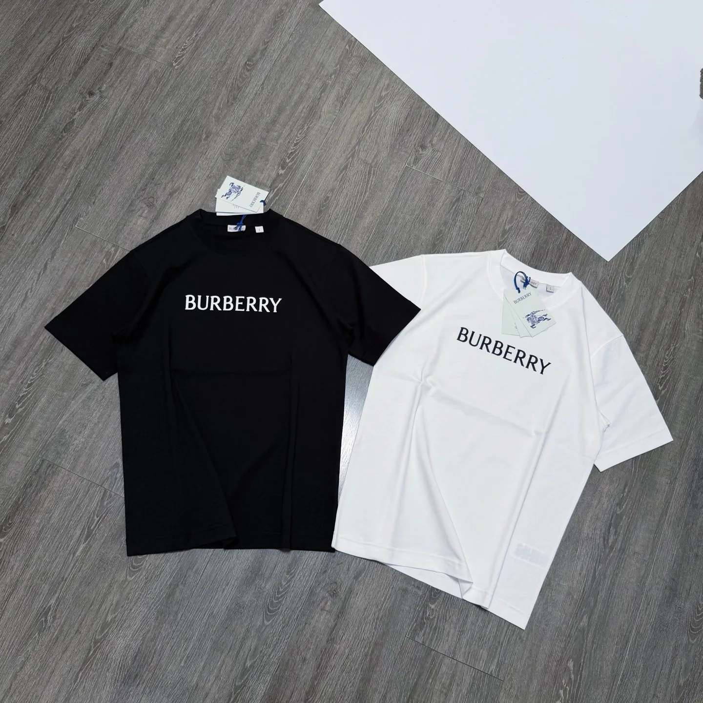 Футболки Женские Balenciaga 11682987