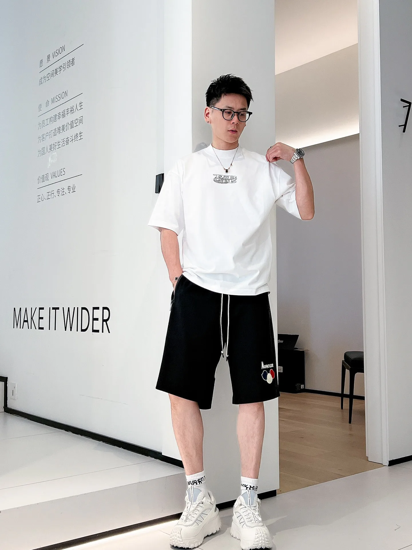 Шорты Мужские Moncler 13479626