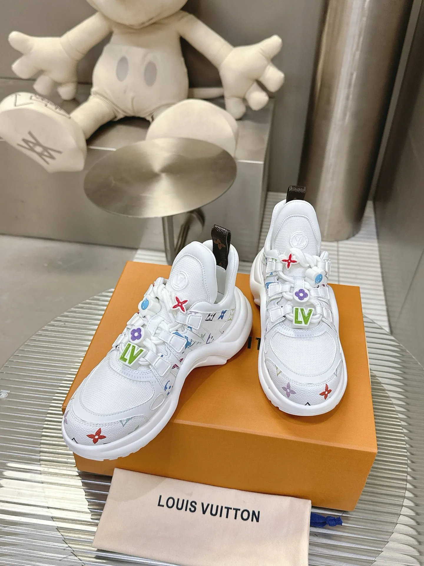 Кроссовки Женские Louis Vuitton 10060945
