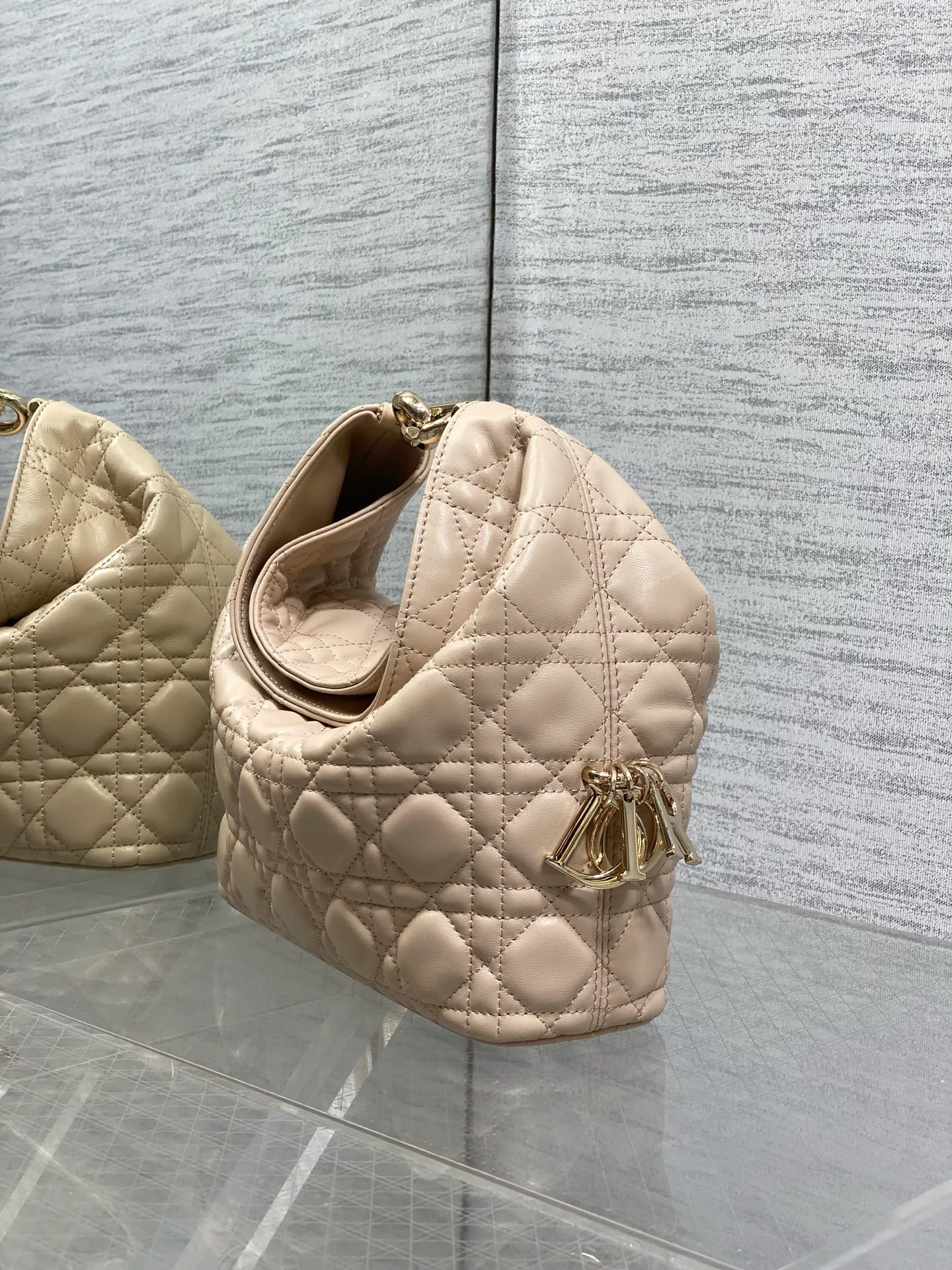 Классические Сумки Женские Christian Dior 18242112