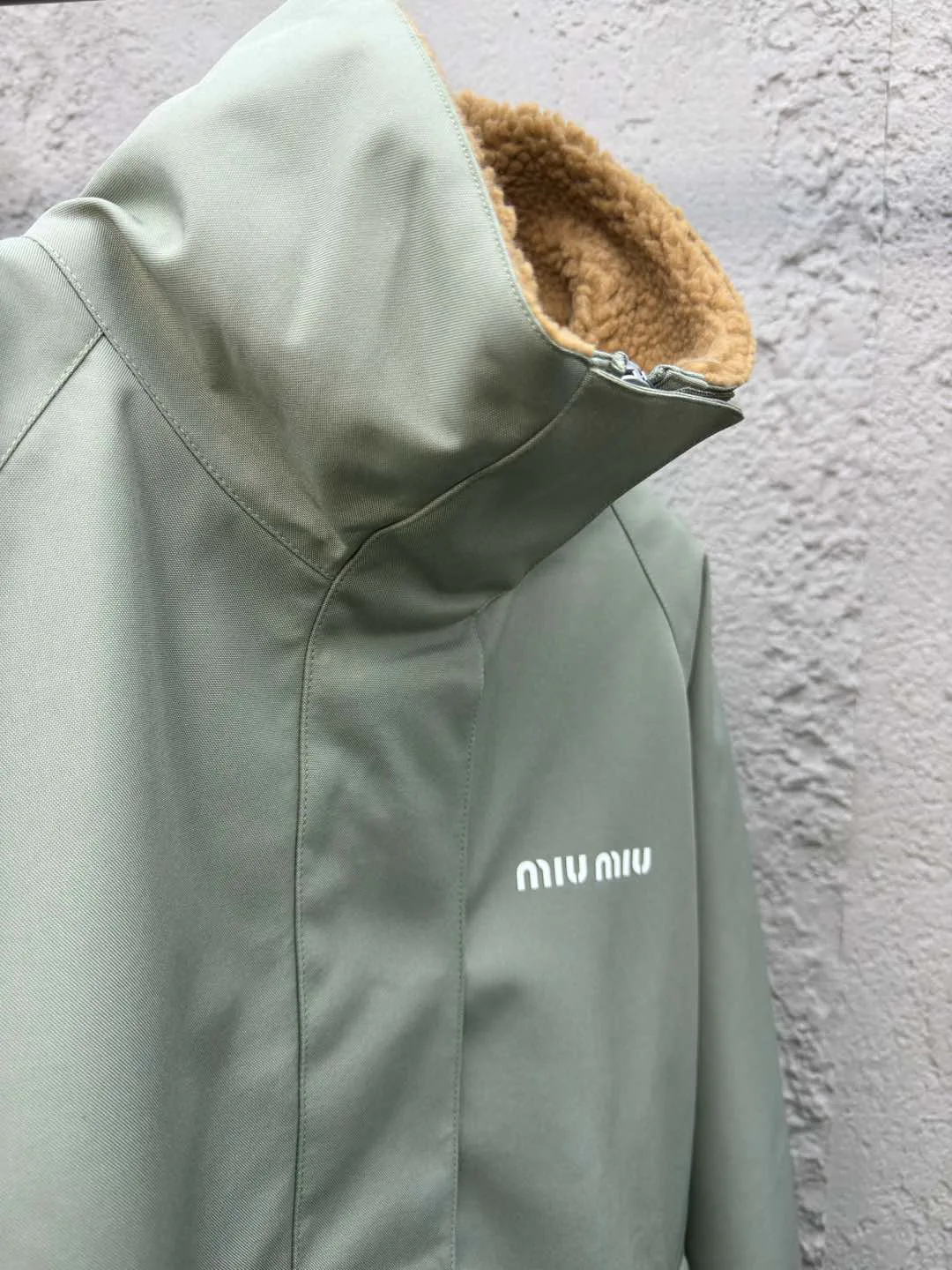 Куртки И Пуховики Женские Miu Miu 5982