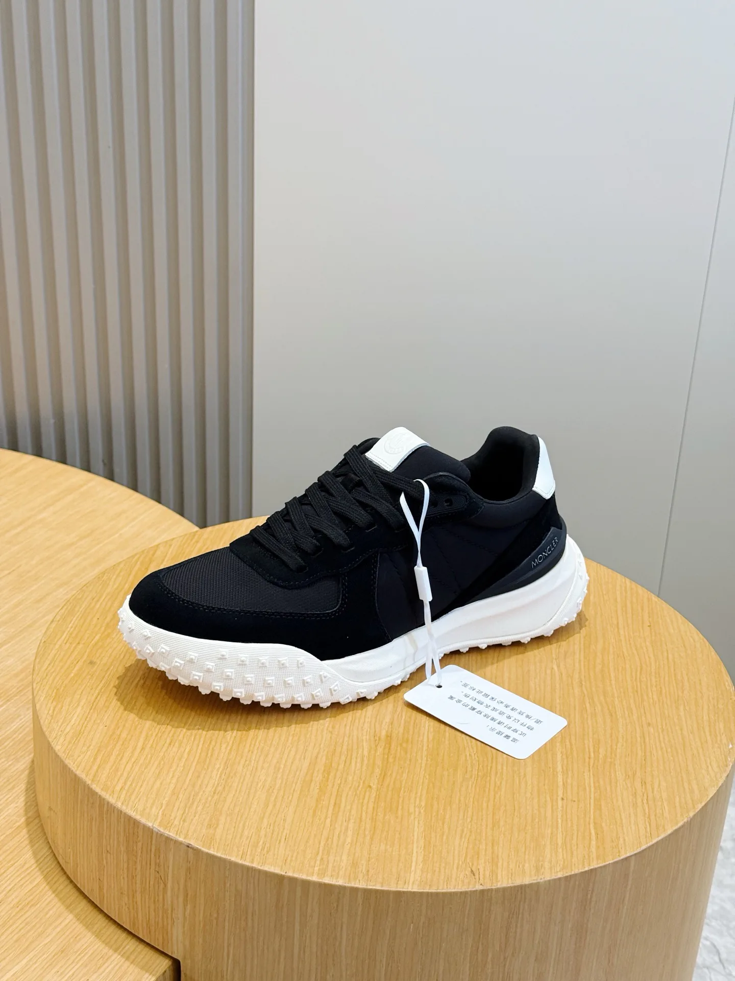 Кроссовки Мужские Moncler 18165299
