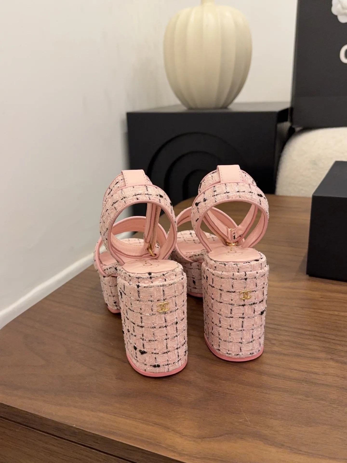 Босоножки Женские Chanel 10807688