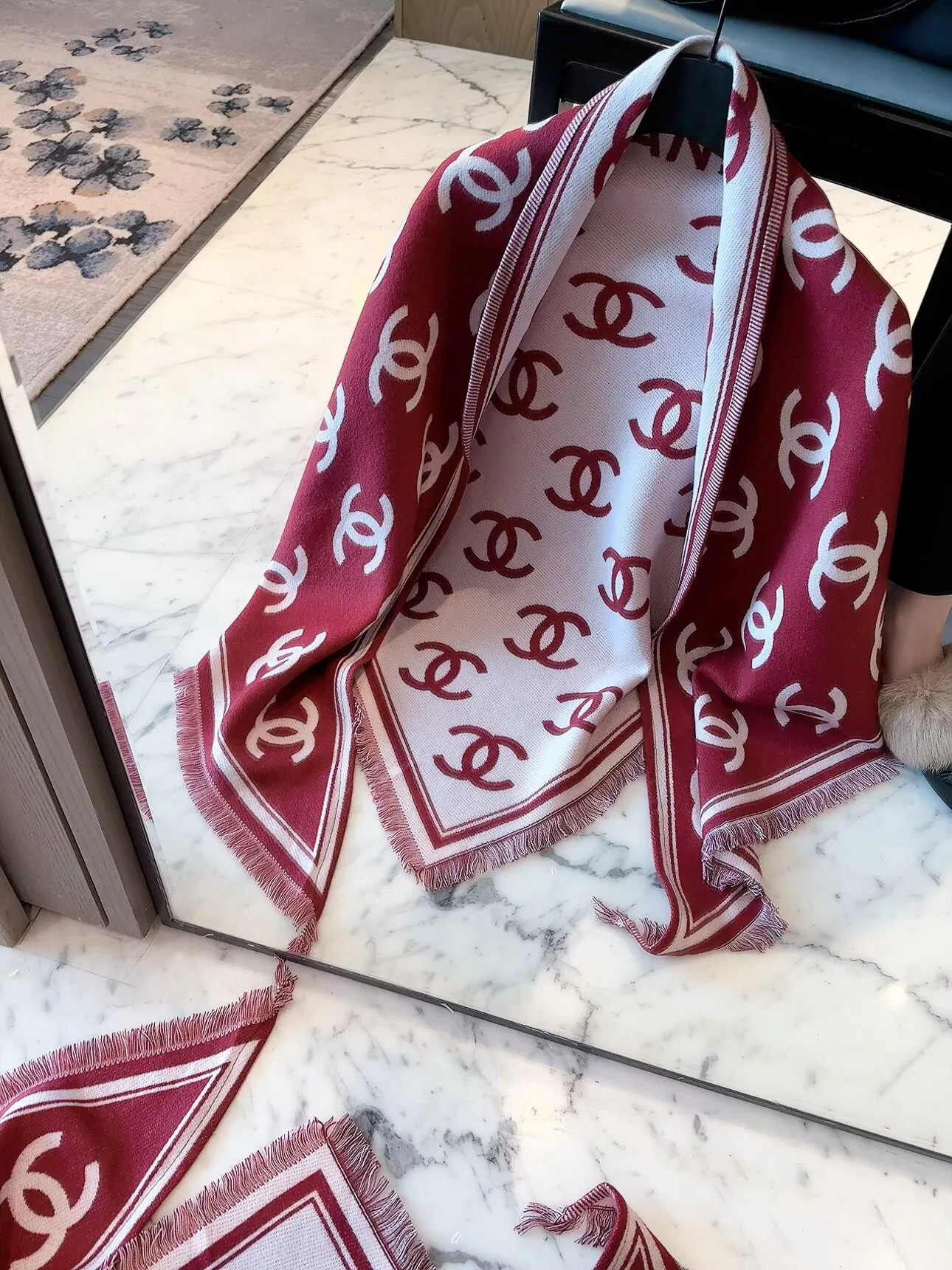 Шарфы Chanel 18002880