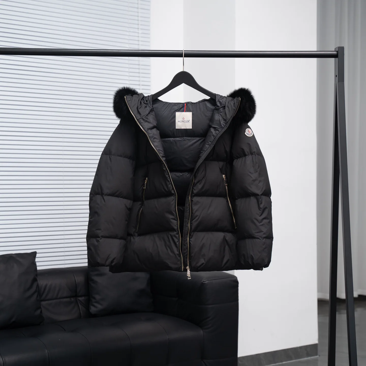 Куртки И Пуховики Женские Moncler 18845750