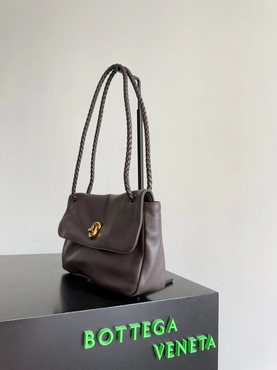 Классические Сумки Женские Bottega Veneta 17533423