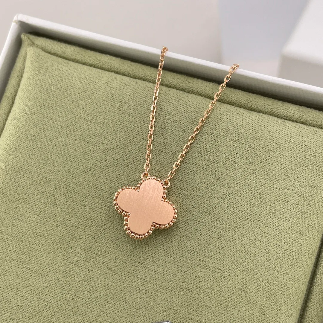 Бижутерия Van Cleef & Arpels 260548
