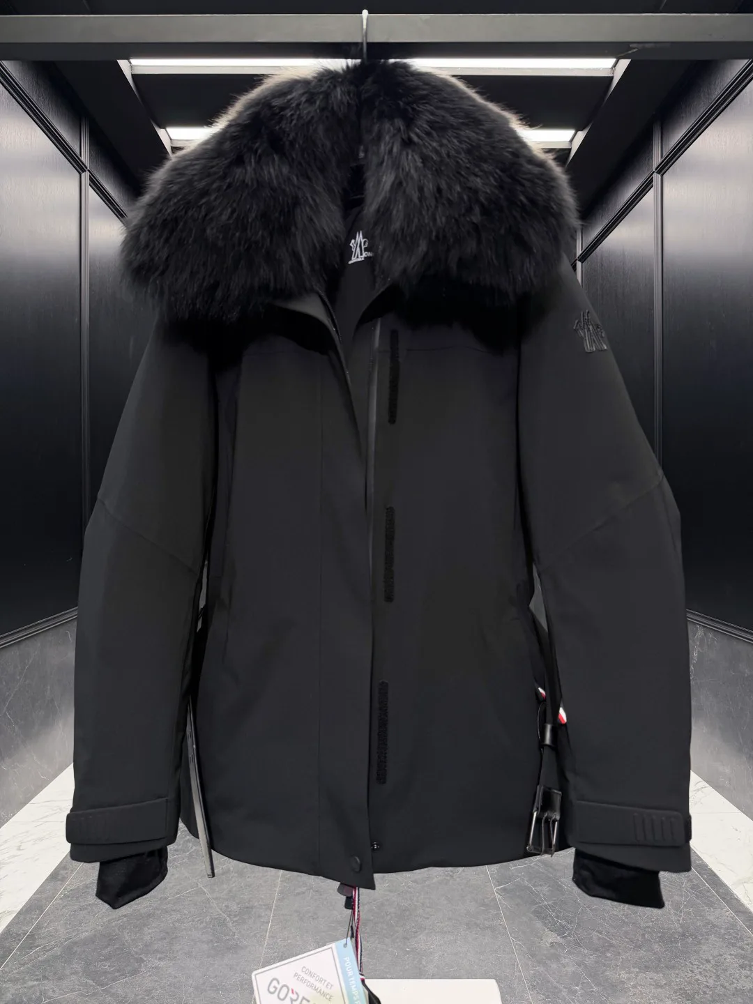 Куртки И Пуховики Женские Moncler 18725271