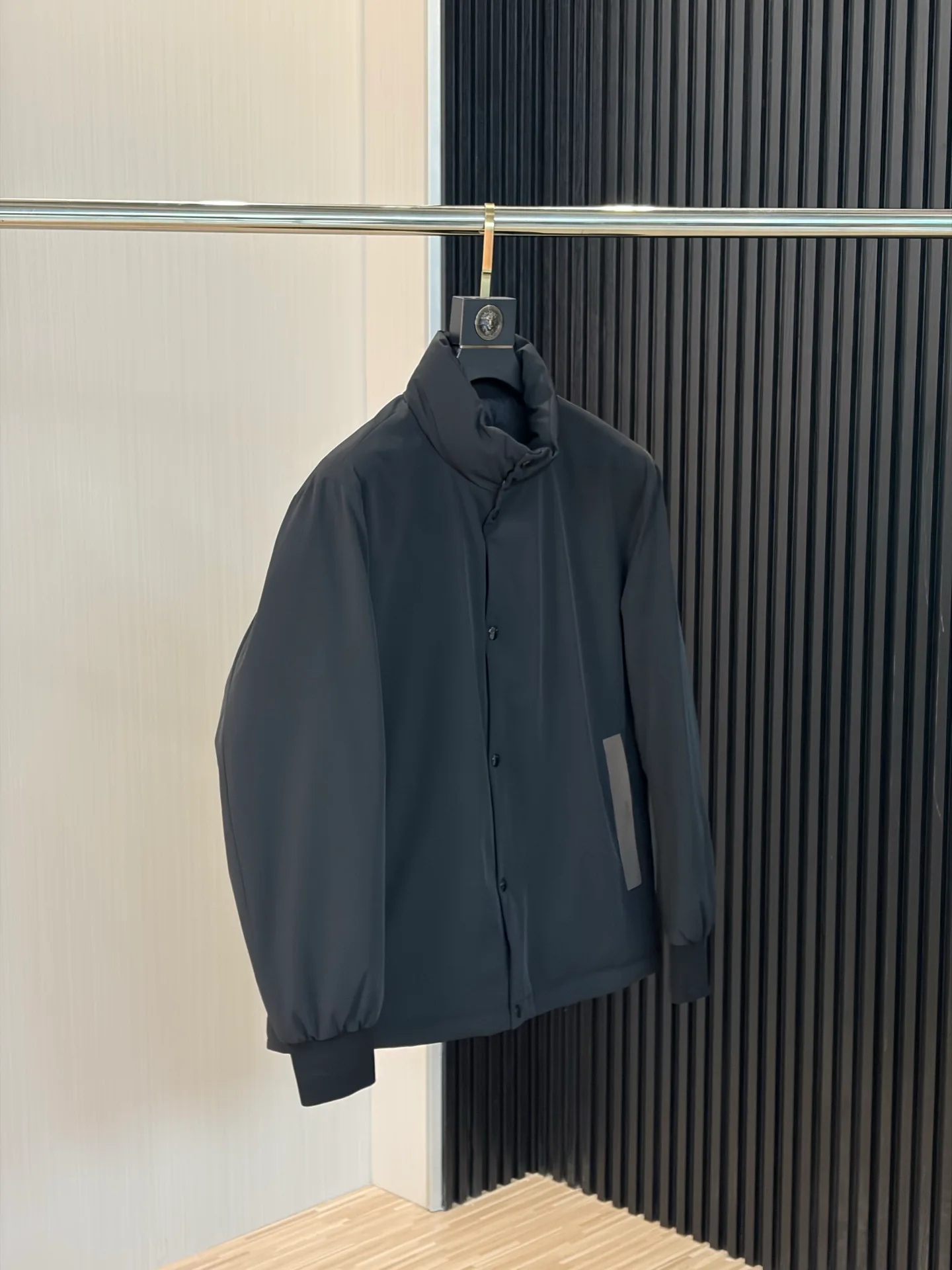 Куртки И Пуховики Мужские Moncler 17925275