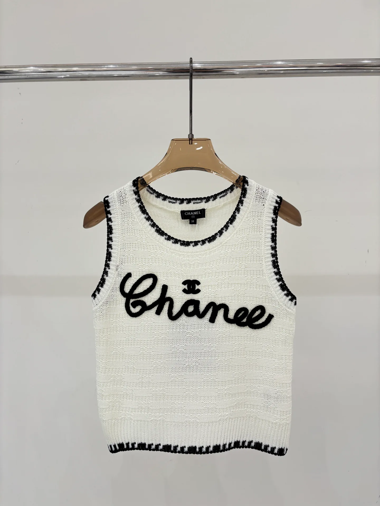 Жилеты Женские Chanel 12302157