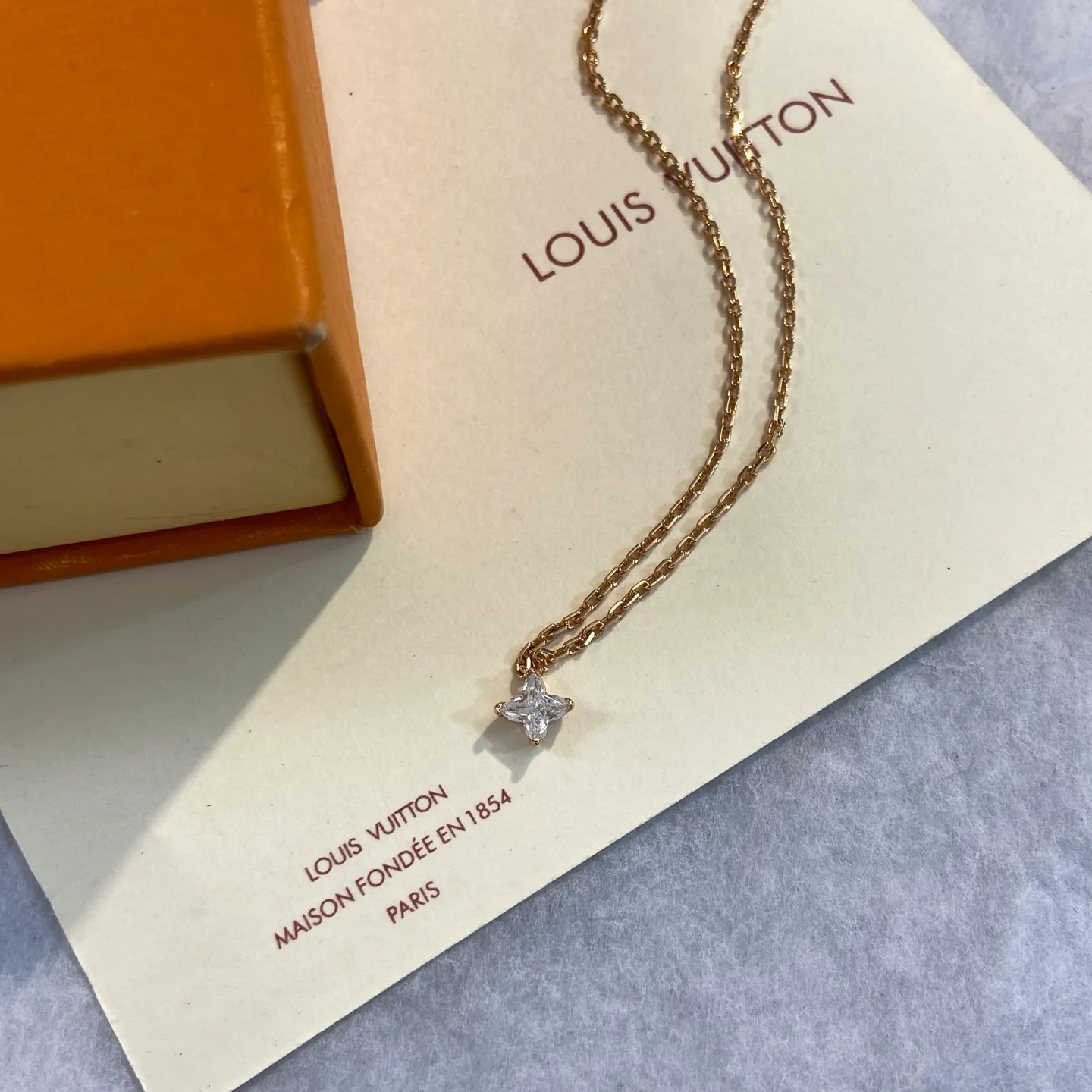 Бижутерия Louis Vuitton 18406004