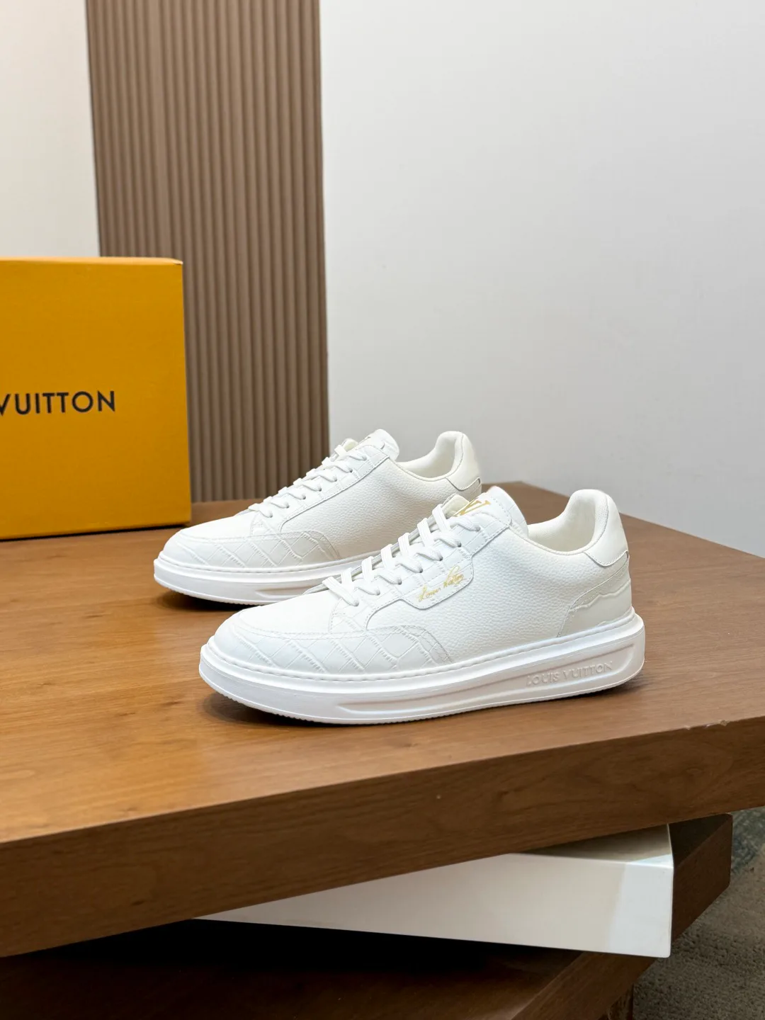 Кроссовки Мужские Louis Vuitton 18265106