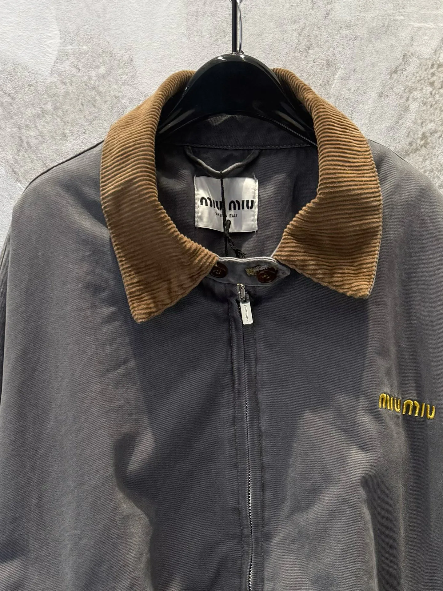 Куртки И Пуховики Женские Miu Miu 1741300