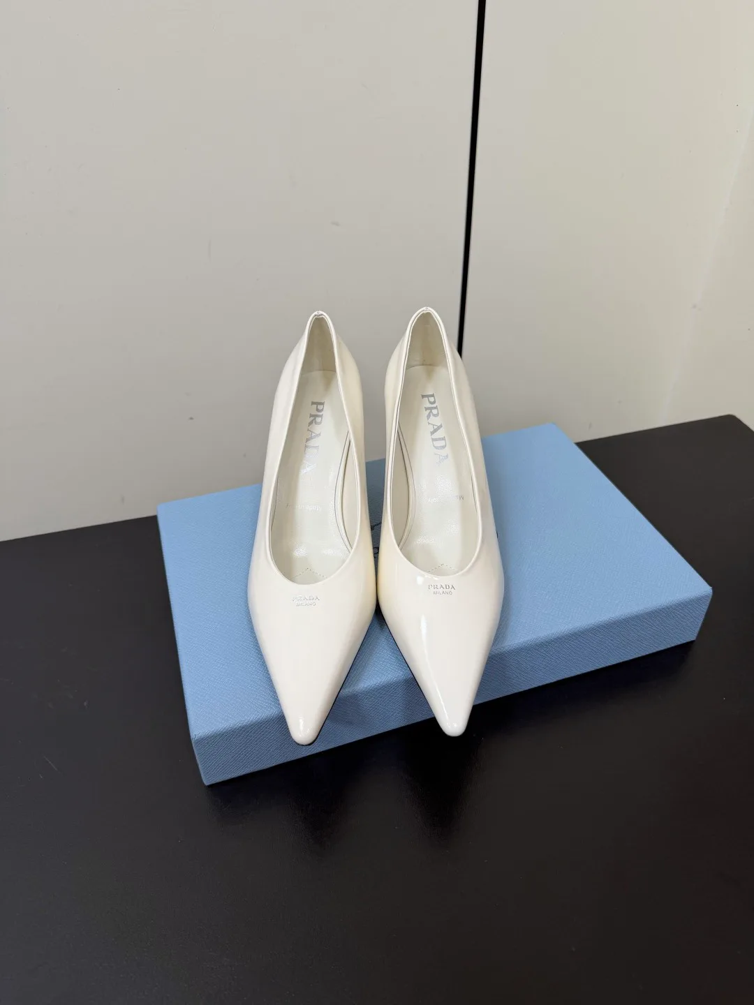 Туфли Женские Prada 17456128