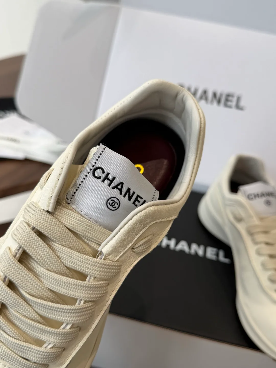 Кроссовки Женские Chanel 19554124